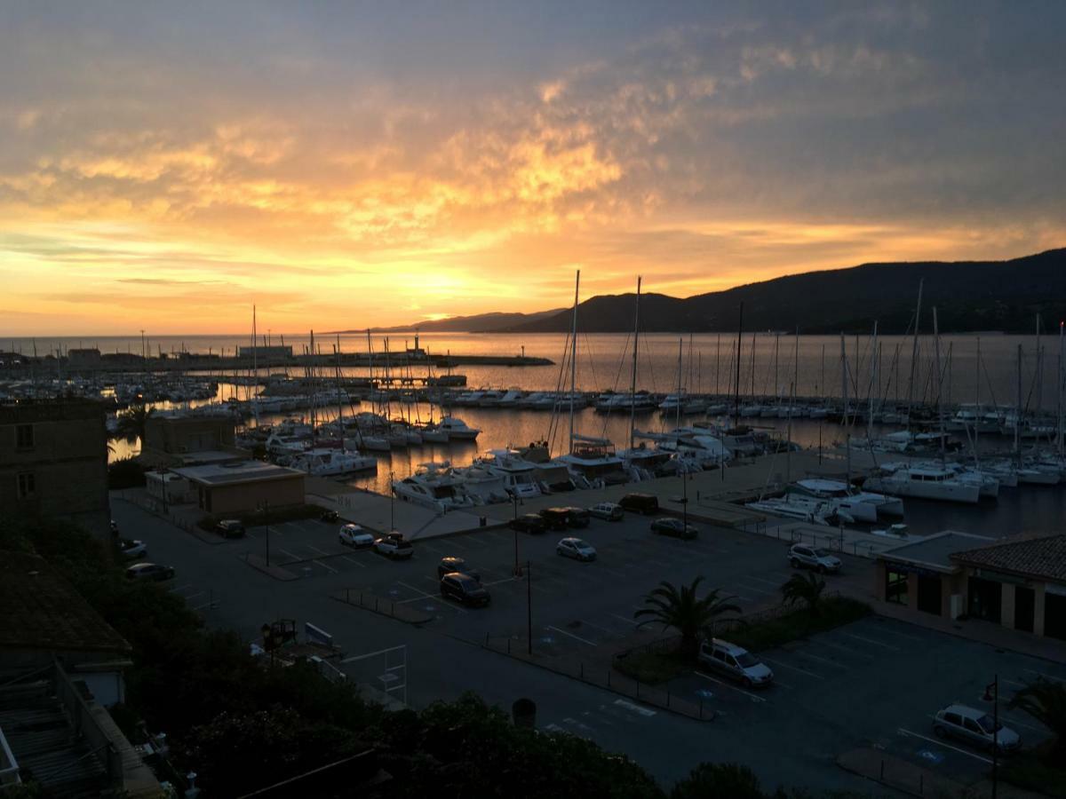 Grand Appartement Style Loft Bord De Mer Propriano (Corsica) Exterior foto