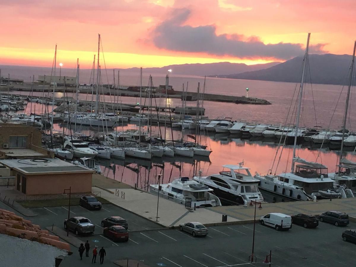 Grand Appartement Style Loft Bord De Mer Propriano (Corsica) Exterior foto